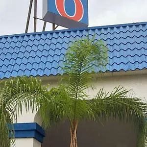 6-daytona Beach, Fl - Speedway Hotel